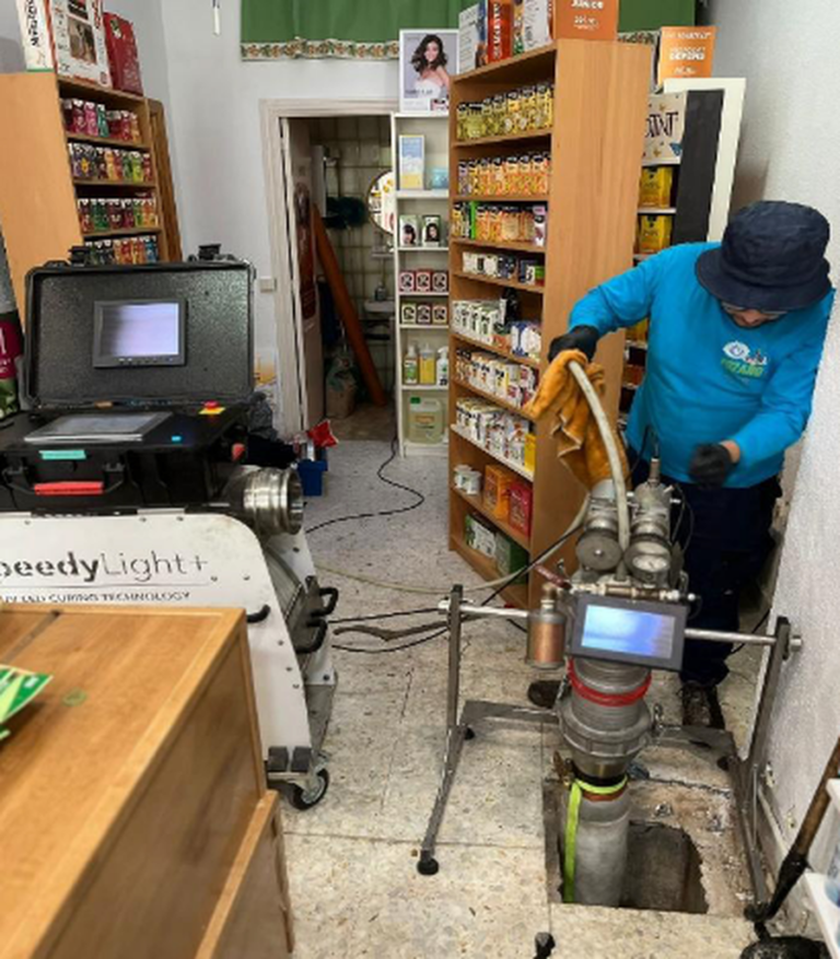 Rehabilitación bajo sistema de manga enfundado Pozarq360 Pozarq360