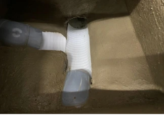 Reparación interna de tuberías utilizando una técnica innovadora de manga en un sistema de pocería-pozarq360